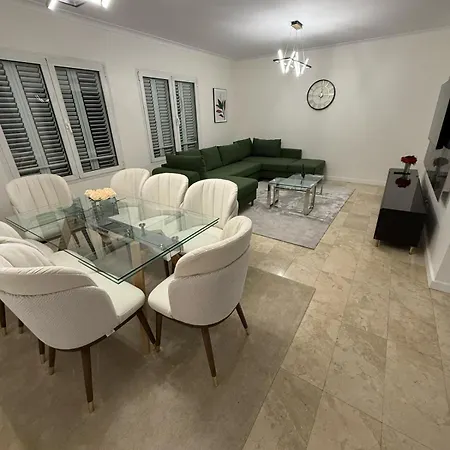 Apartament 3br Emerald Expo *